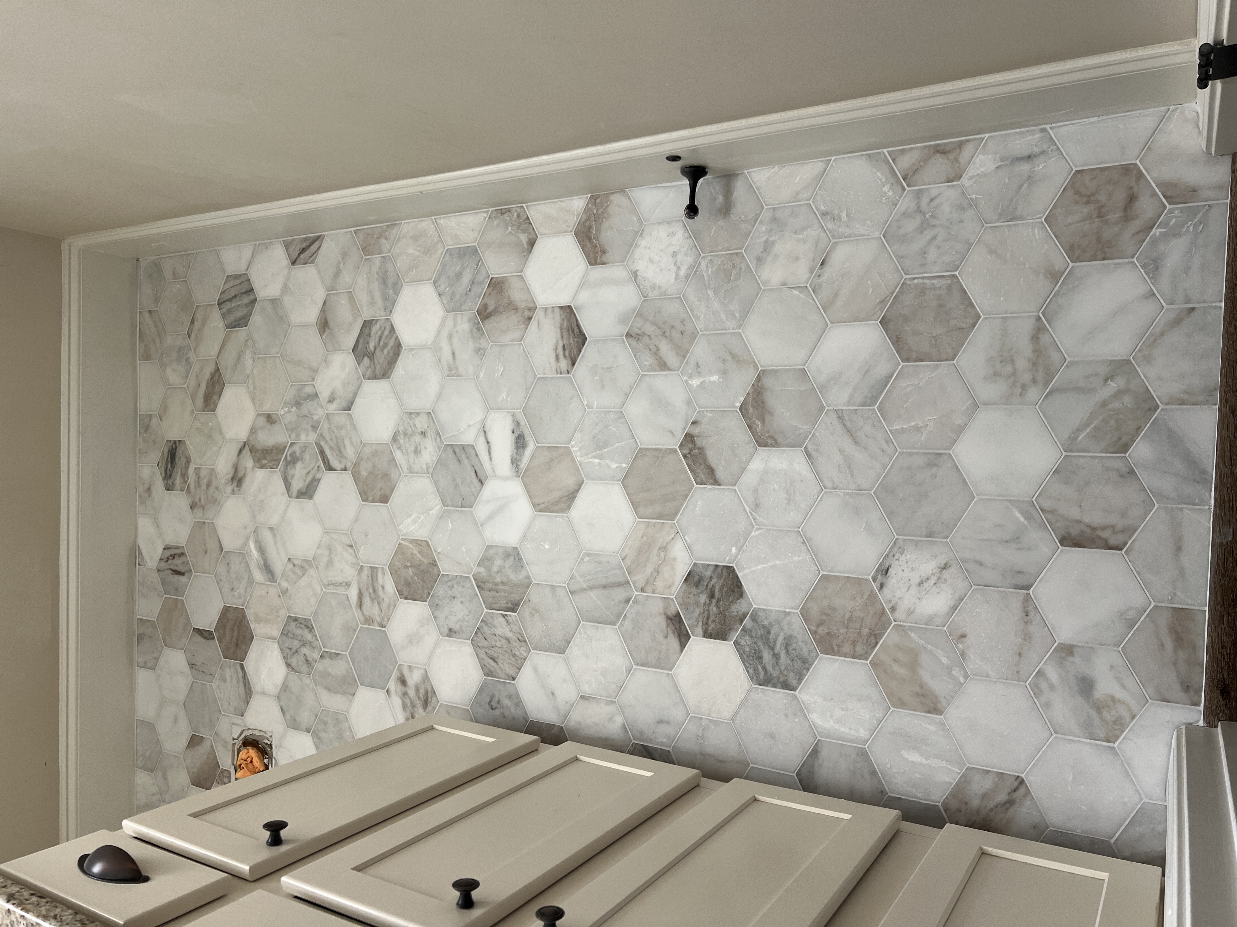 Marble hexagon tile bathroom floor